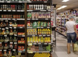 FecomercioSP: despesas básicas das famílias aumentam 33% em 12 meses