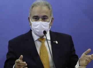 Pfizer assina acordo para produção de vacinas da covid-19 no Brasil