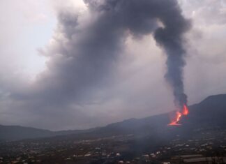 Moradores de La Palma são autorizados a ir às suas casas