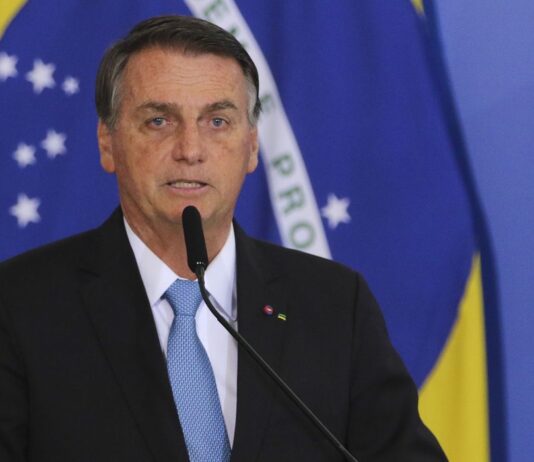 Bolsonaro divulga Carta à Nação