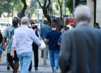 Covid-19: Brasil tem 27,3 mil casos e 737 mortes em 24 horas