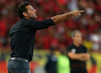 Athletico-PR contrata técnico Alberto Valentim