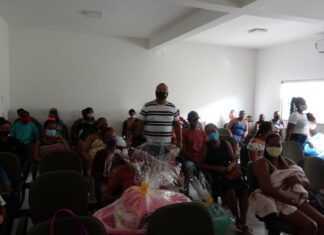 Prefeitura de Água Fria faz entrega de kits para gestantes