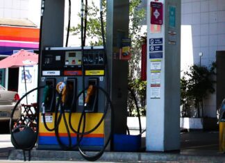 Preços de gasolina e diesel aumentam hoje nas refinarias