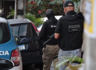 Três adultos e duas crianças baleados por encapuzados em Cosme de Farias