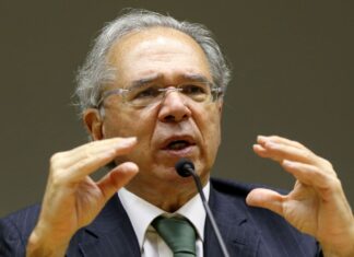 Brasil corta em 10% as tarifas de importação