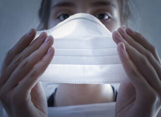 Ômicron leva São Paulo a reavaliar liberação de máscaras