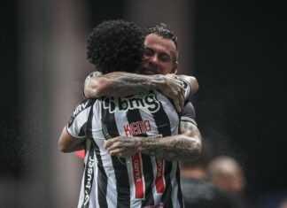 Atlético-MG vence Bahia e volta a ser campeão brasileiro após 50 anos