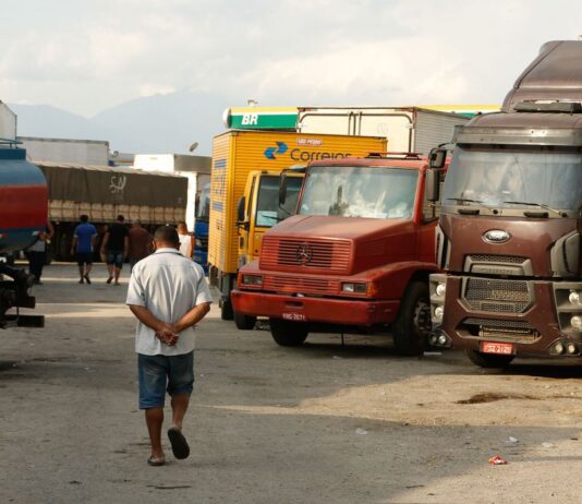 Caixa lança linha de antecipação de frete para caminhoneiros