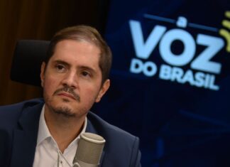 Vacinação infantil irregular terá consequências, diz ministro