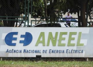 Aneel anuncia reajuste em tarifa e conta de luz fica 21,35% mais cara na Bahia