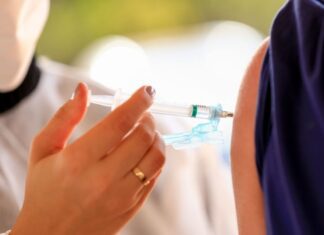 Salvador prossegue com a vacinação contra Covid-19 nesta quinta (28)