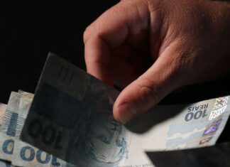 Caixa paga Auxílio Brasil para beneficiários com NIS final 5