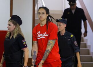 Advogados de Griner dizem a tribunal que ela recebeu prescrição médica