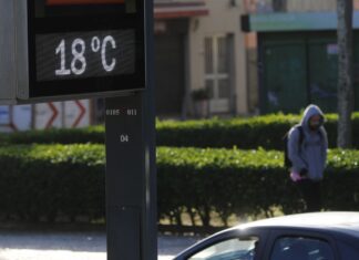 Vento forte chega ao Rio e semana deve começar com frente fria