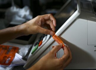 Mais de 1,2 milhão de pessoas com deficiência vão às urnas em outubro