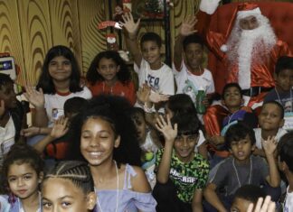 Crianças já podem enviar cartas para campanha Papai Noel dos Correios