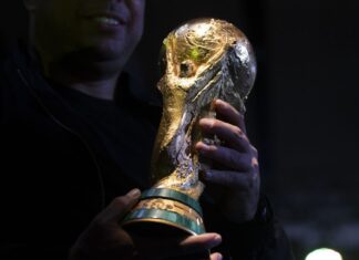 Único país a disputar todas as Copas, Brasil busca hexa no Catar