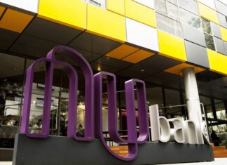Nubank corta 40 funcionários e fecha assessoria de investimentos