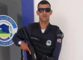 Guarda municipal é morto a tiros dentro de bar no norte da BA; dupla invadiu estabelecimento e efetuou disparos