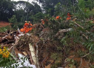 Após um ano, Petrópolis ainda se recupera da maior tragédia da cidade