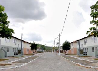 Na Bahia, Lula entrega 2.745 unidades do Minha Casa, Minha Vida, retoma Faixa 1 do programa e anuncia 2 milhões de moradias até 2026