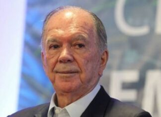 Após rumores, João Leão nega que se afastará do mandato