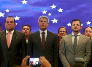 Governador Jerônimo Rodrigues participa da posse da nova diretoria da UPB em Salvador