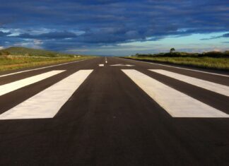 Governo do Estado entrega obras de recuperação do aeródromo de Itaberaba