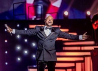 Thiaguinho apresenta show de turnê especial no Armazém Convention