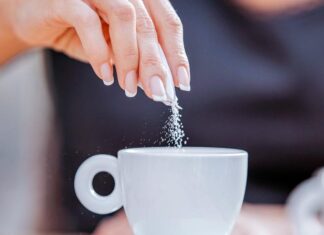 Saiba quais adoçantes você deve deixar de usar, segundo a OMS