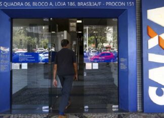 Caixa libera abono salarial para nascidos em setembro e outubro