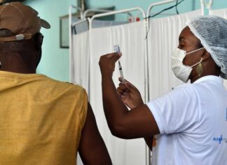 Vacinação de rotina, contra Covid e gripe estará suspensa em Salvador neste fim de semana