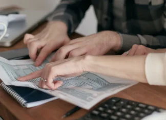 Empresas de Feira de Santana divulgam vagas disponíveis nesta quinta-feira