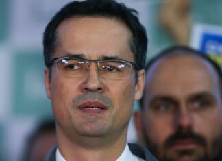 Deltan Dallagnol recorre ao STF para suspender cassação do mandato