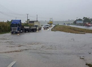 Pernambuco decreta emergência em 12 municípios por causa das chuvas