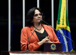 Senadora Damares Alves participa de ato em defesa de Ireuda Silva nesta segunda