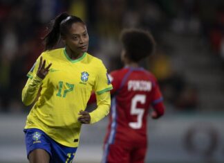 Seleção feminina estreia na Copa com goleada por 4 x 0 sobre o Panamá; confira os lances