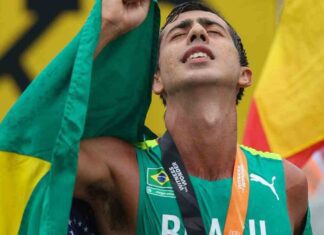 Brasil abre Mundial de atletismo com bronze de Caio Bonfim na marcha