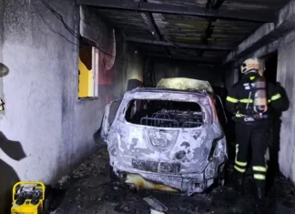 Carros pegam fogo em Salvador e dez pessoas são socorridas após inalarem fumaça