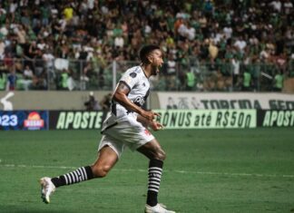 Vasco derrota América-MG para sair da zona do rebaixamento