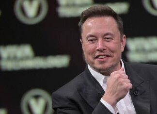 Musk sugere possibilidade de cobrança de usuários da plataforma X, antigo Twitter