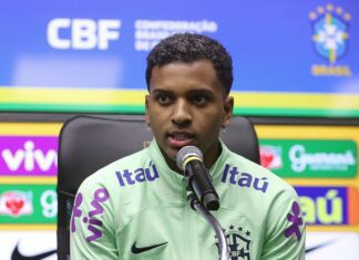 Rodrygo não espera jogo aberto contra o Uruguai, mas sim pressão