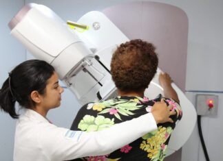 Instituto oferece exames gratuitos de mamografia e oftalmologia em Salvador