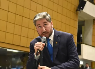 Ex-deputado paulista é condenado por importunação sexual a colega