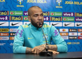 Daniel Alves será julgado na Espanha no início de fevereiro; jogador é acusado de estupro