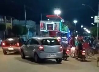 Menino morre após andar de bicicleta e “pegar carona” na ‘carreta da alegria’