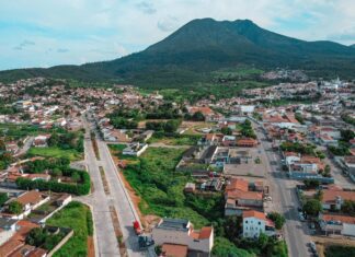 Jerônimo Rodrigues cumpre agenda no município de Ruy Barbosa