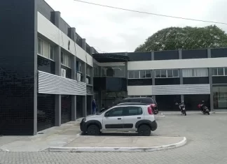 Jovem é assassinado na casa dos pais no distrito de Humildes