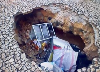 Chão cede e deixa quatro feridos na Barra